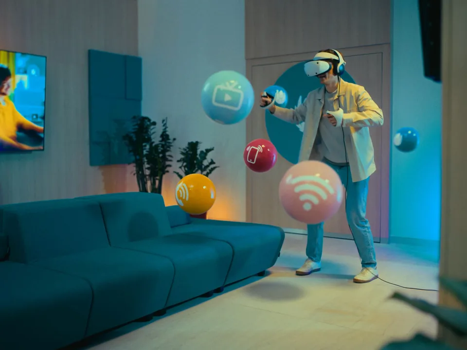 VR player surrounded by bubbles, UPC campaign